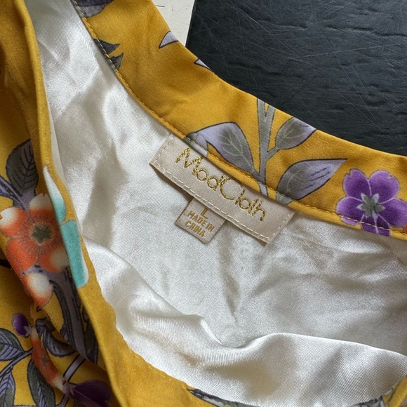 Satin ModCloth circle skirt - Picture 2 of 2